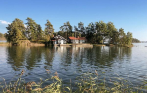 Pet Friendly Home In Askersund With Sauna